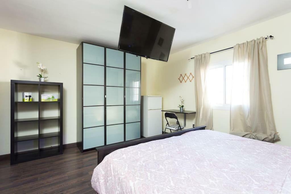 Villa Blanca Tenerife - Private Rooms - Terrace And Bbq, 5 Minutes From The Beach And Airport San Isidro  Exterior foto